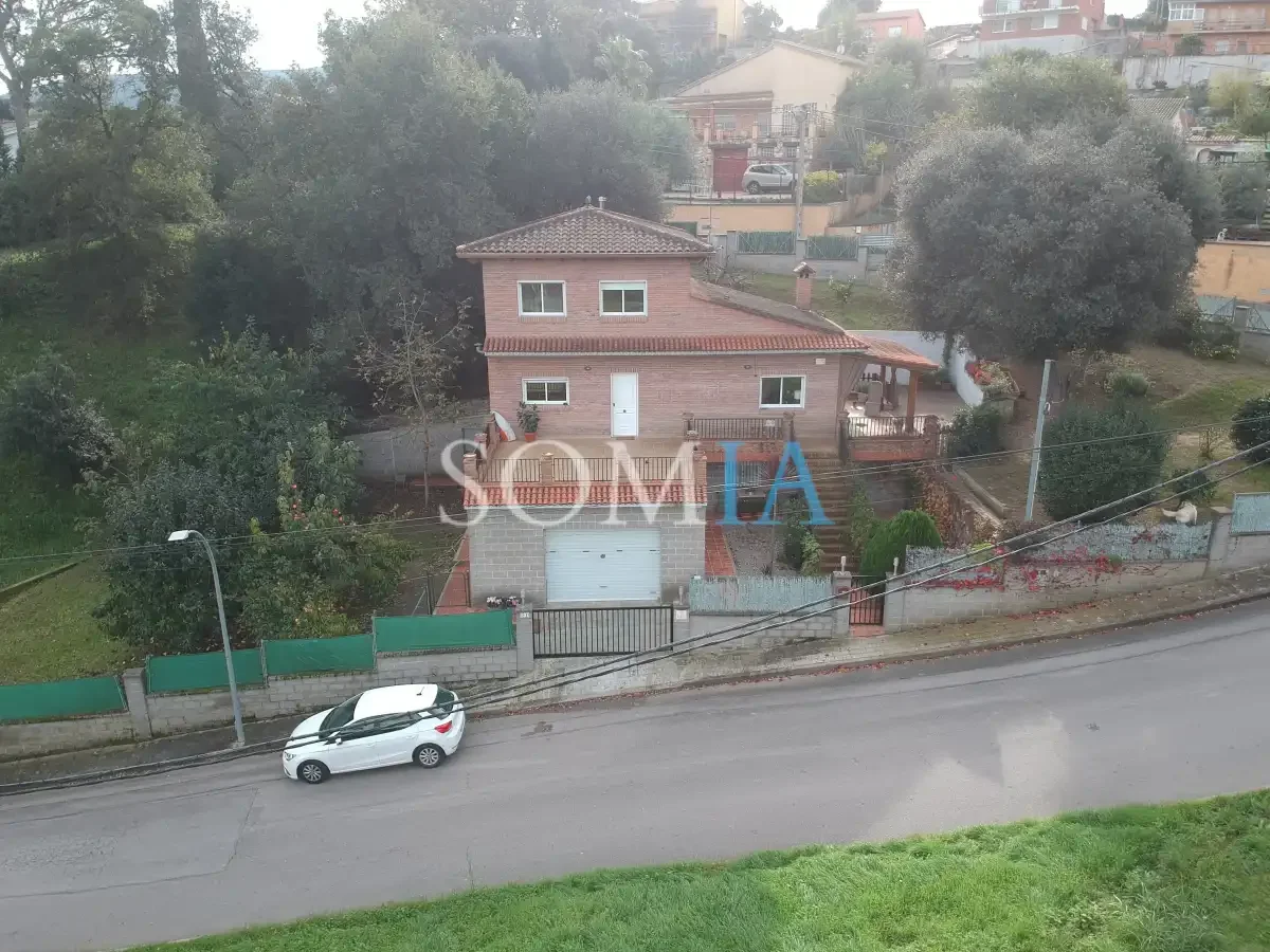 Three-bedroom house in Can Bosc