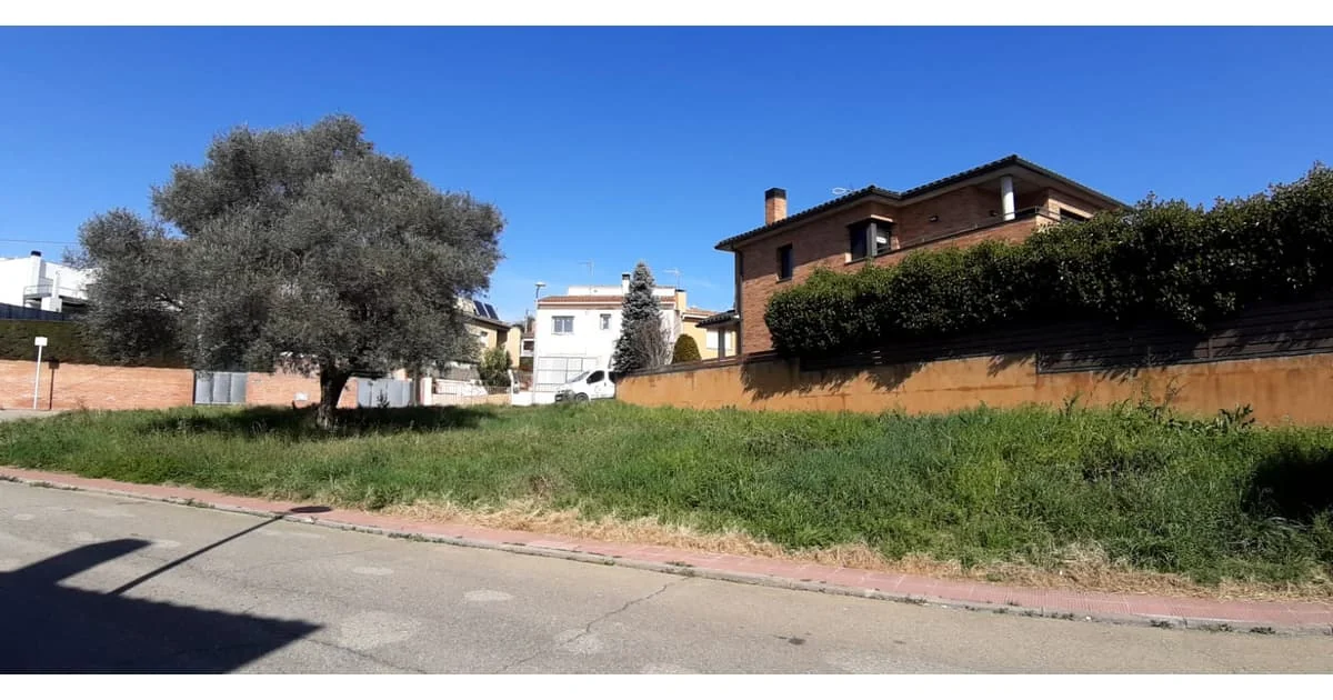 Parcela residencial de 350 m² en Cassà