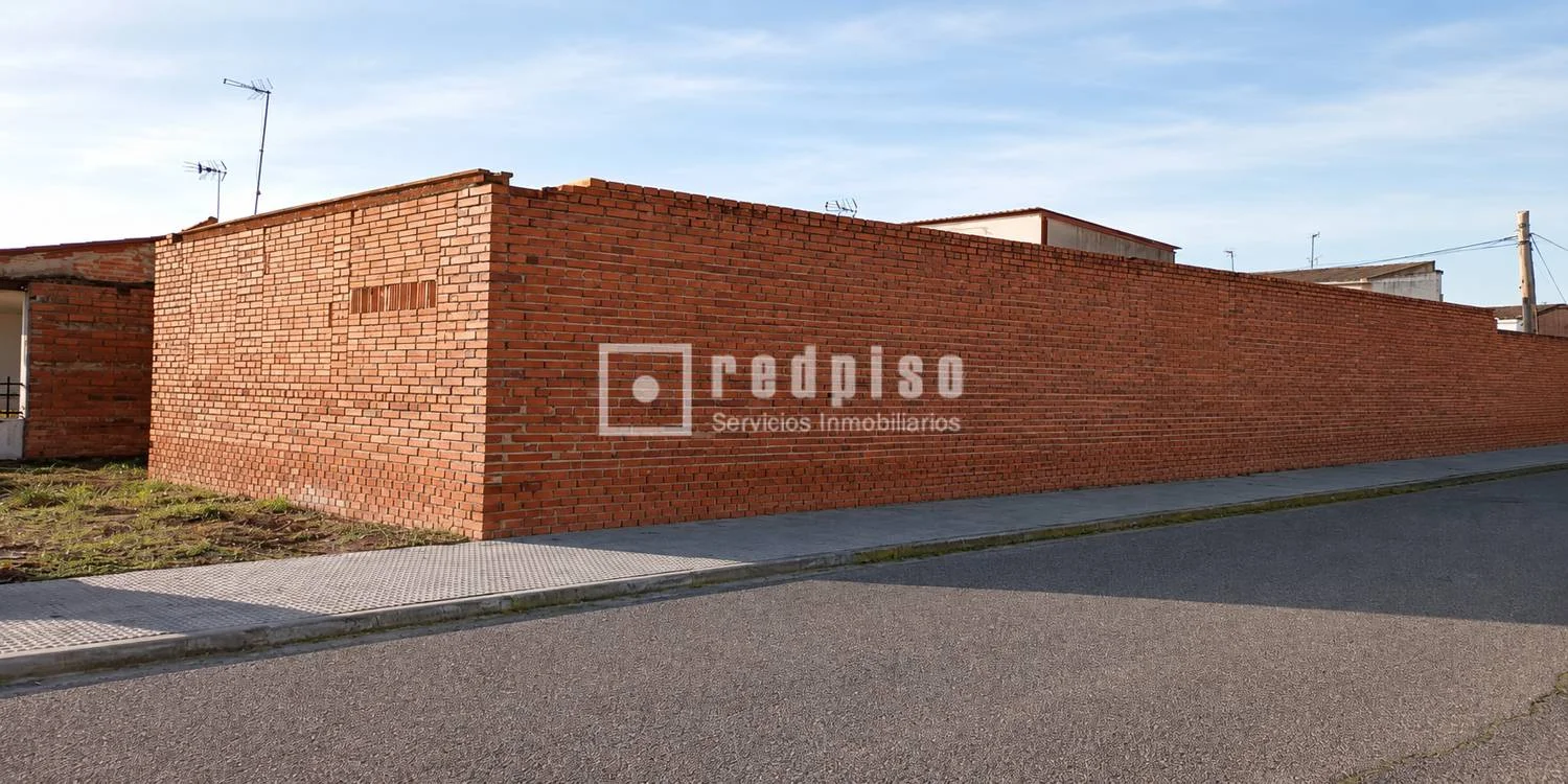 Parcela urbana en Alberche, 290 m²