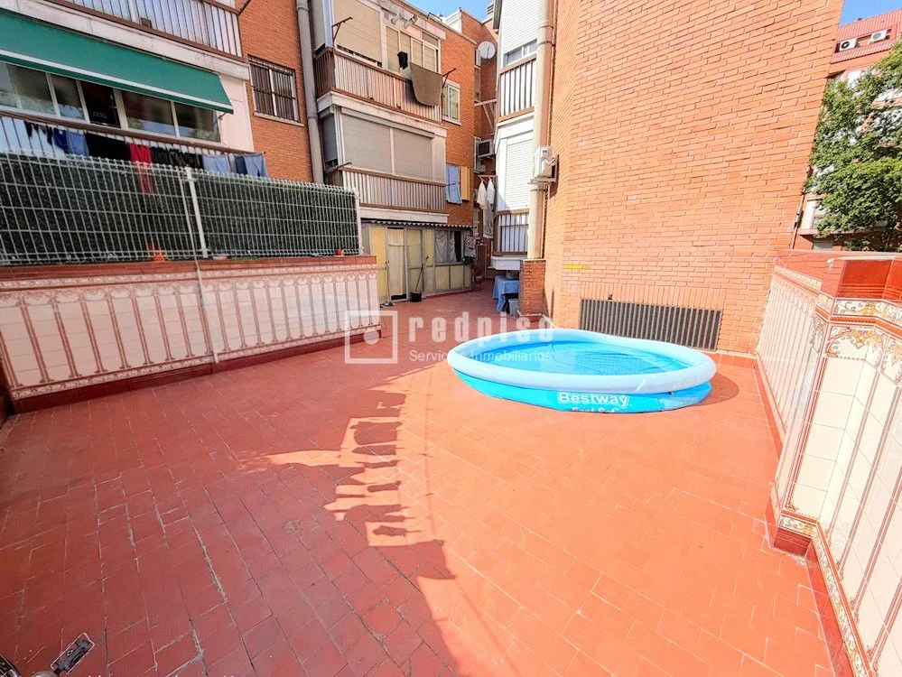 Renovation flat with 75 m² patio