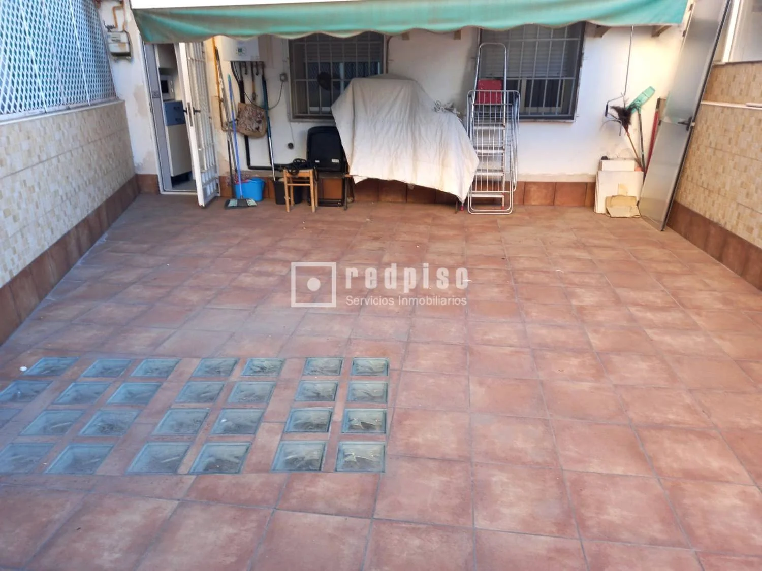 Flat with 30 m² usufruct patio
