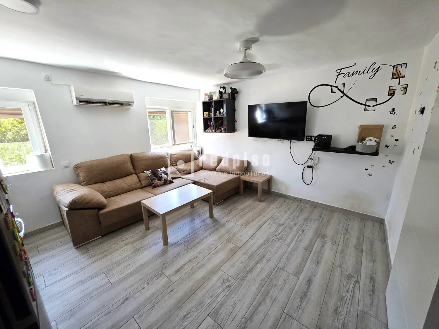Flat in Arcos with wardrobes