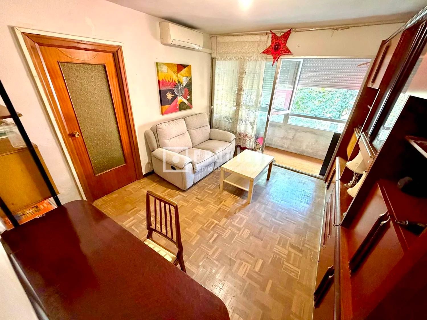 Flat in Moratalaz residential area