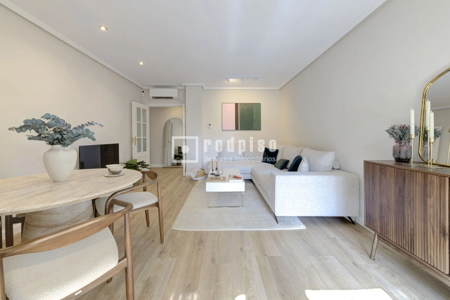 Ground-floor flat with private garden