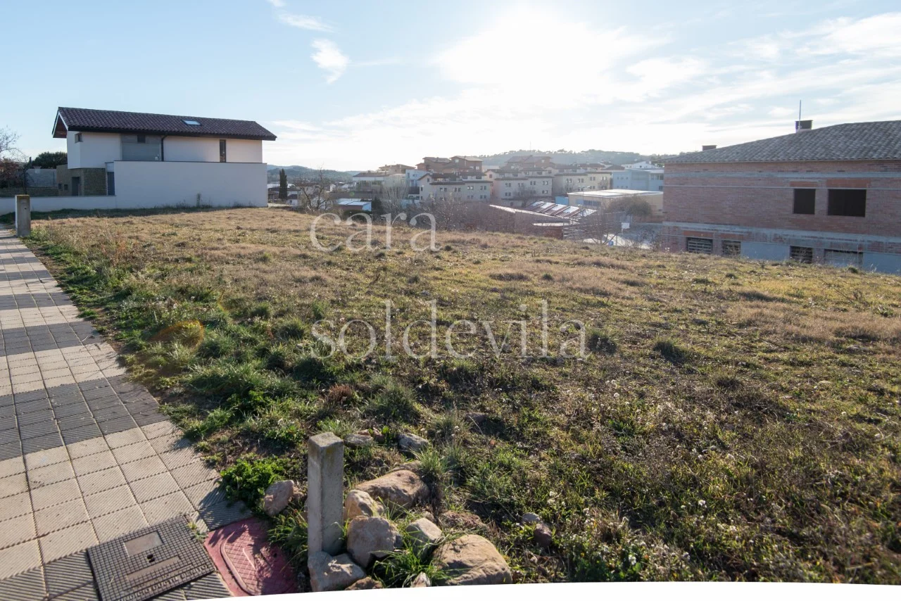 Terreno residencial urbanizado en Moià, 400 m²
