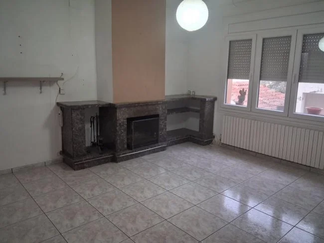 Amplia casa en Tona con seis habitaciones