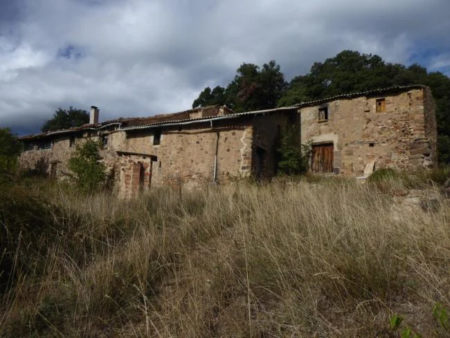 132-hectare rural estate with masia