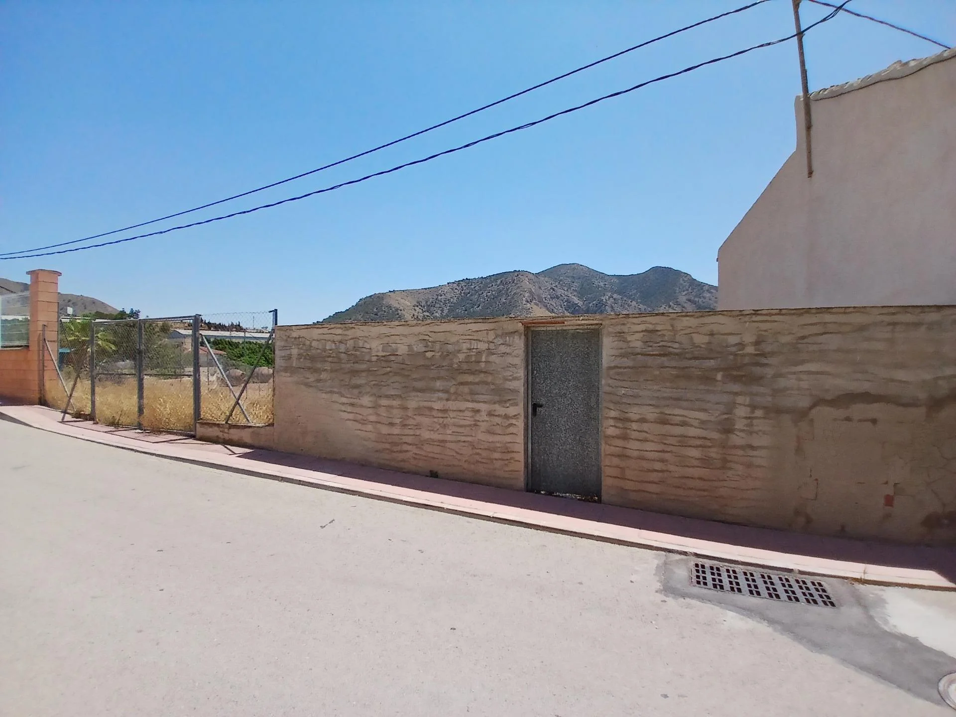 Urban plot in Algueña, 1,426 m²