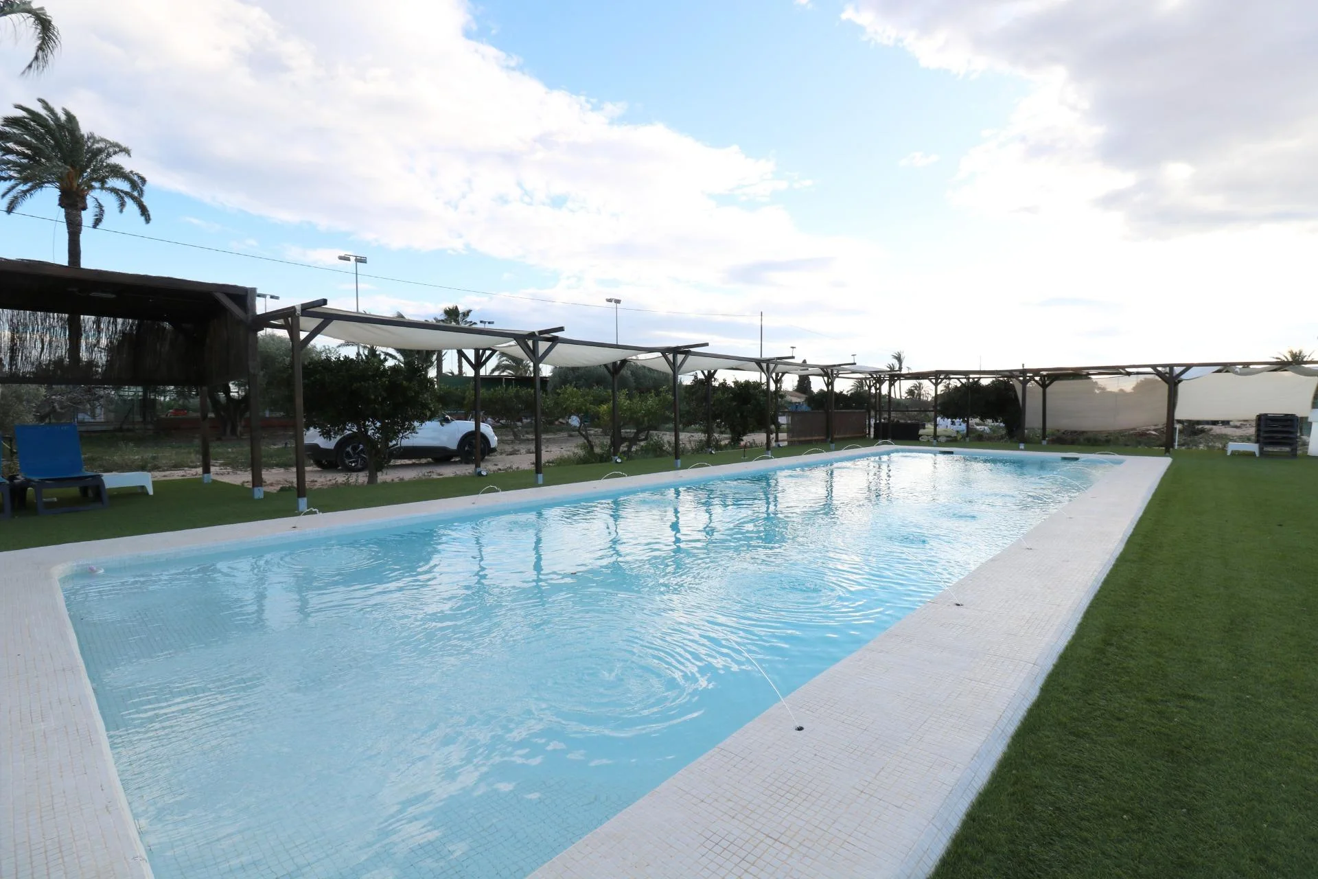 Casa rural reformada con piscina