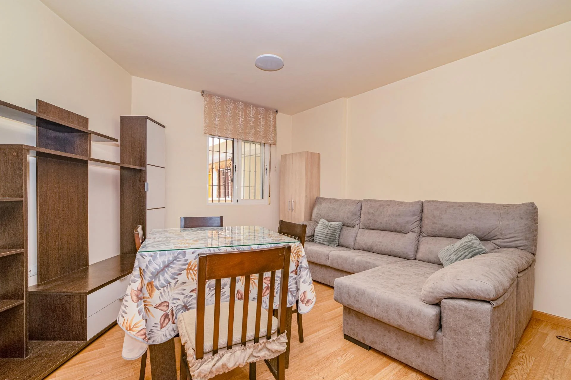 Apartamento interior en La Zubia, 1 dormitorio