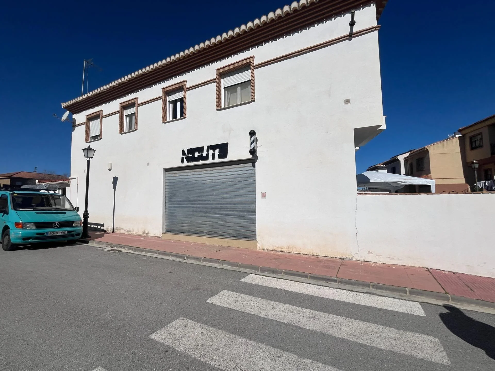 Local comercial en buen estado, 160 m²