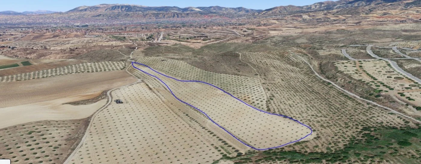 Large rural plot in Otura