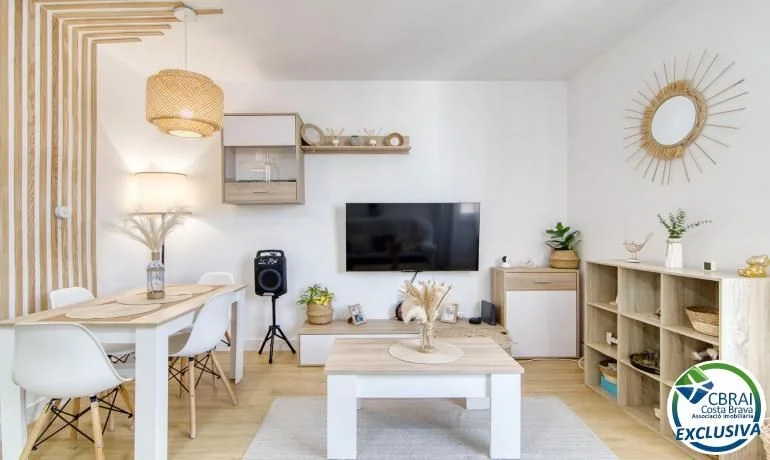 Renovated Roses apartment, 2 bedrooms