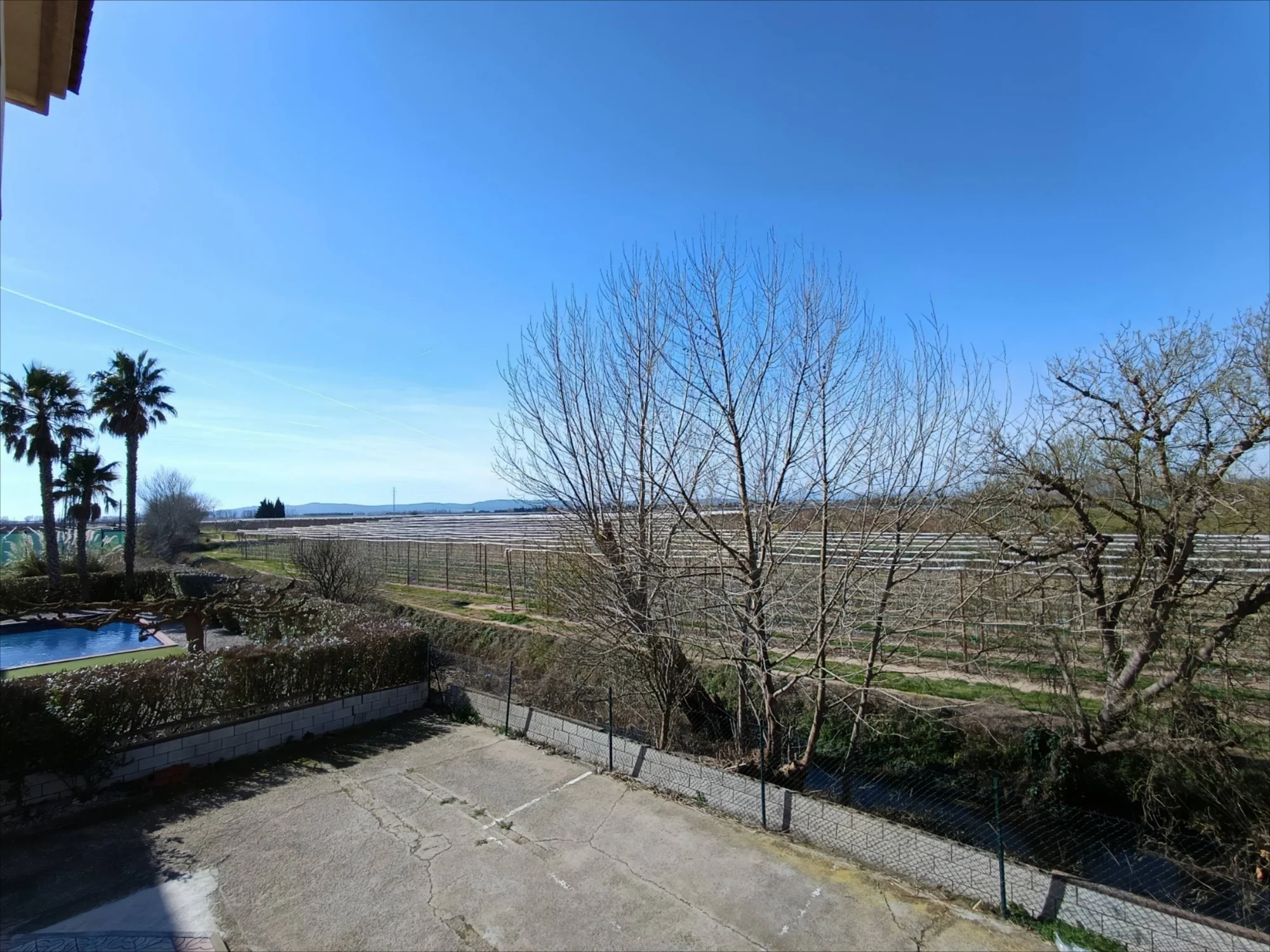 Bright two-bedroom apartment with views