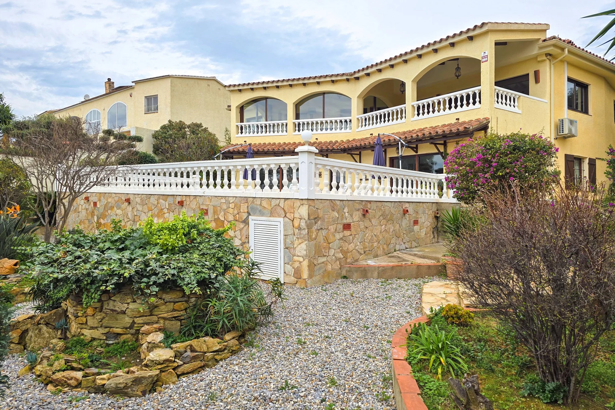 Seven-bedroom villa with private pool