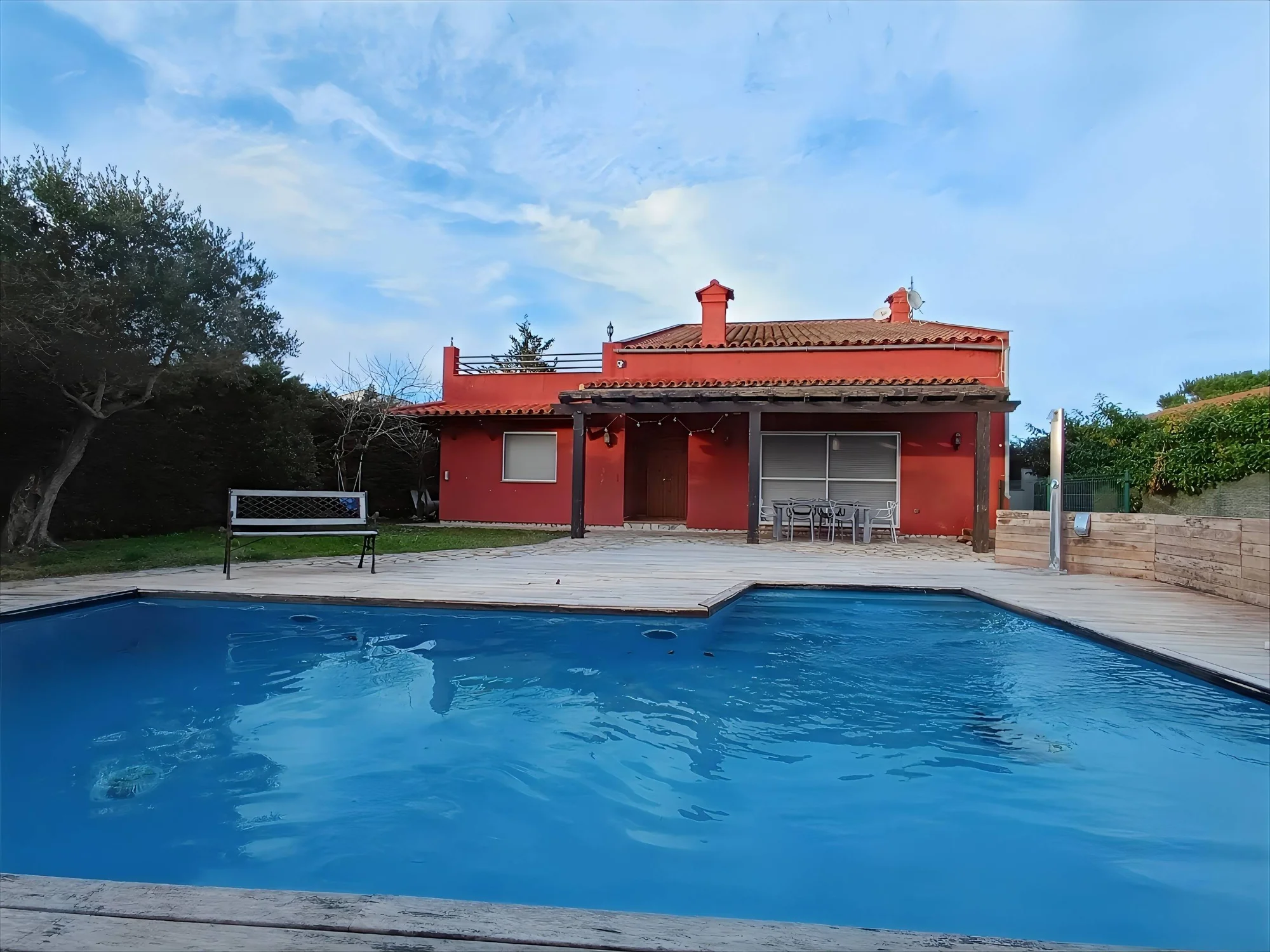 Accessible villa with private pool