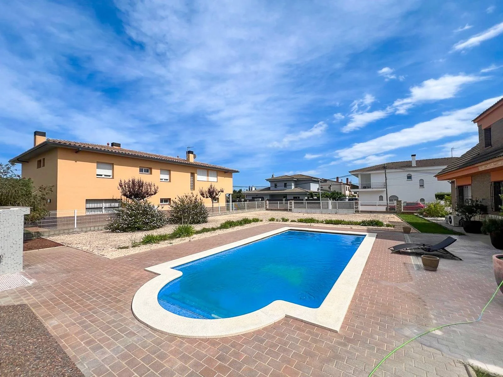 Fenced Vilamalla plot with pool