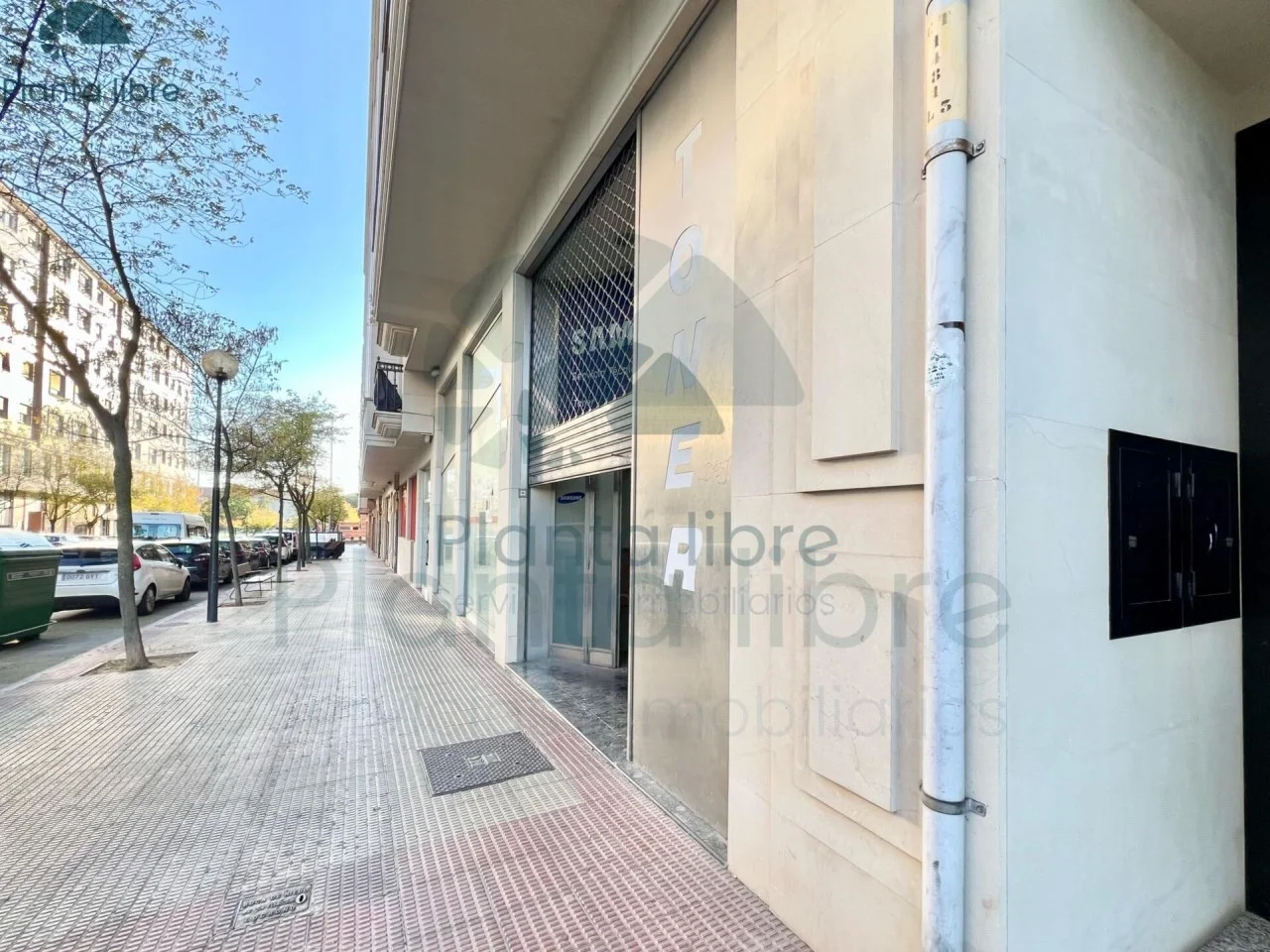 Oficina amueblada en Oeste, 105 m²