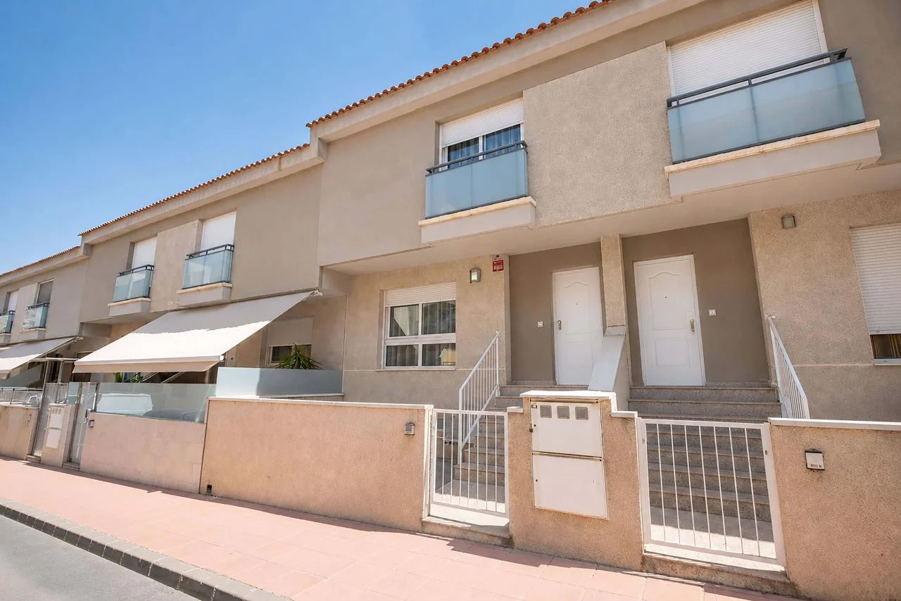 Spacious La Morra duplex, three bedrooms