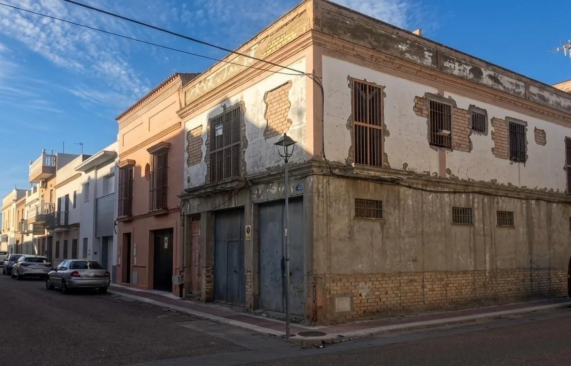 Refurbishment flat in Alcalá del Río
