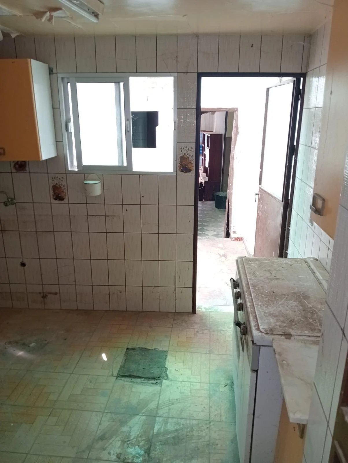 Casa de tres dormitorios en Alcalá del Río
