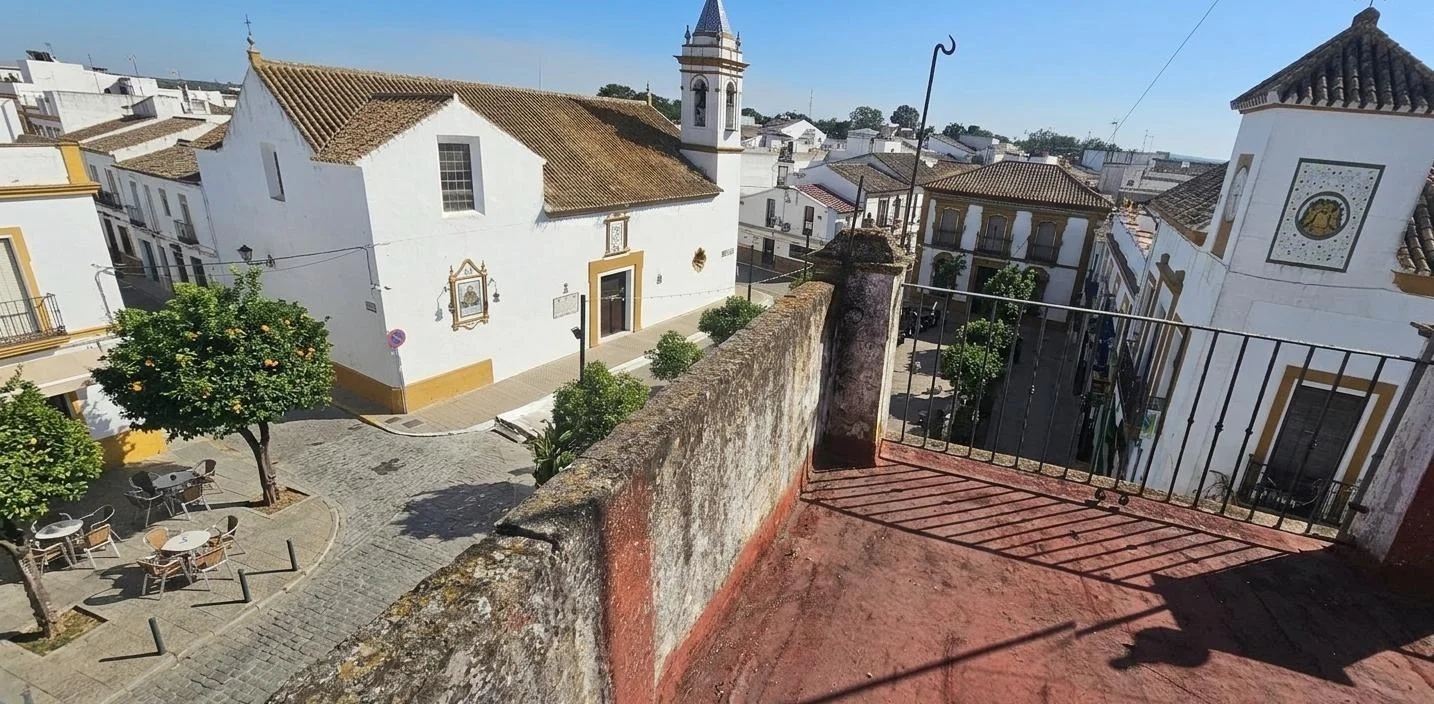 Casa de seis dormitorios para reformar