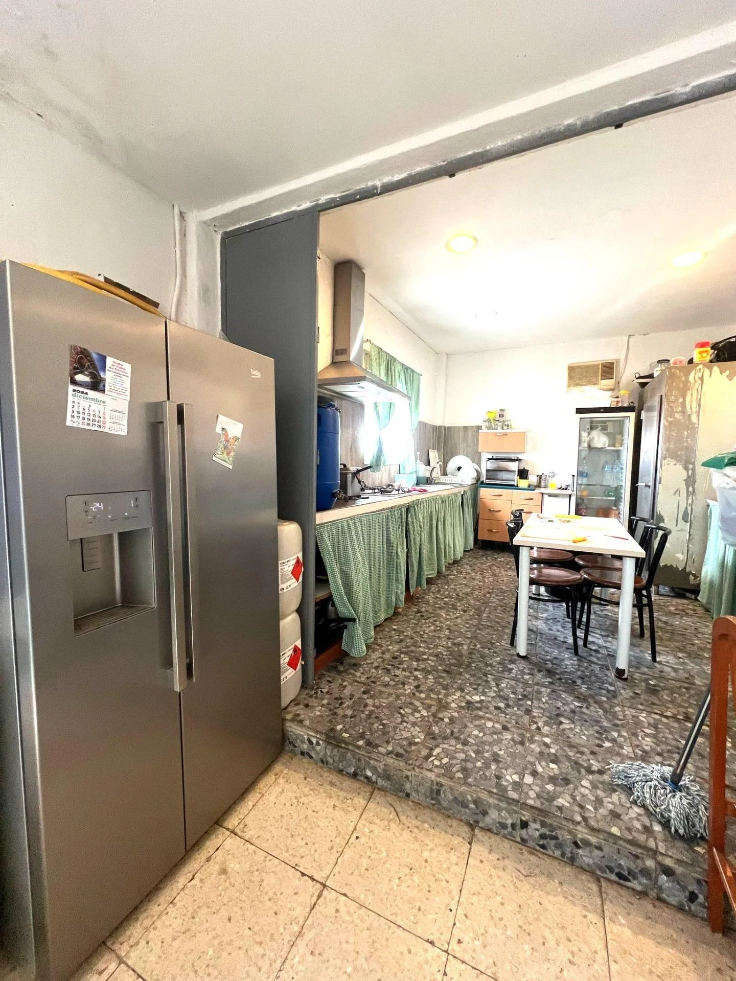 Casa rural en Carmona con parcela de 2.833 m²