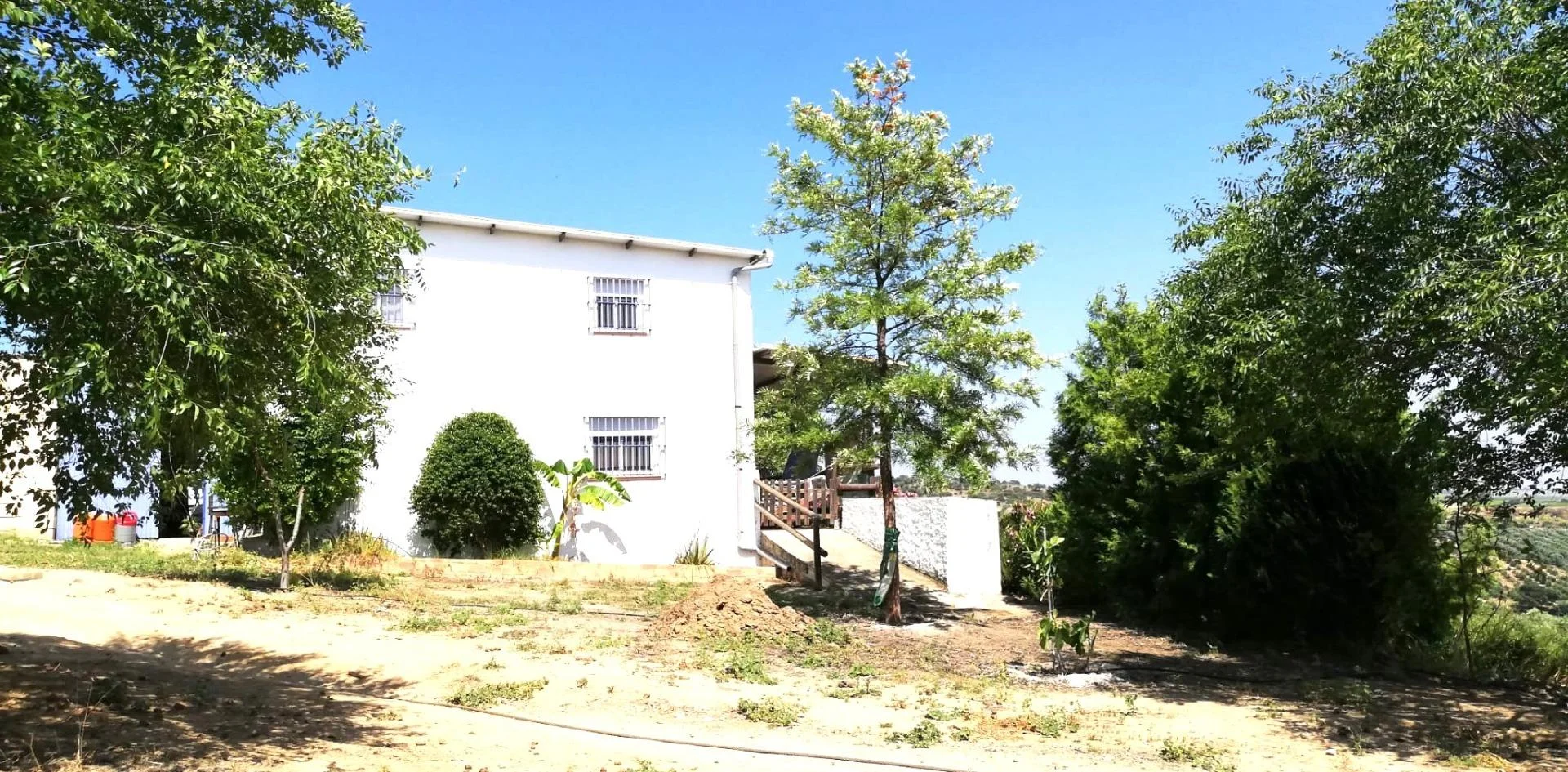 Casa rural amplia con 4 dormitorios