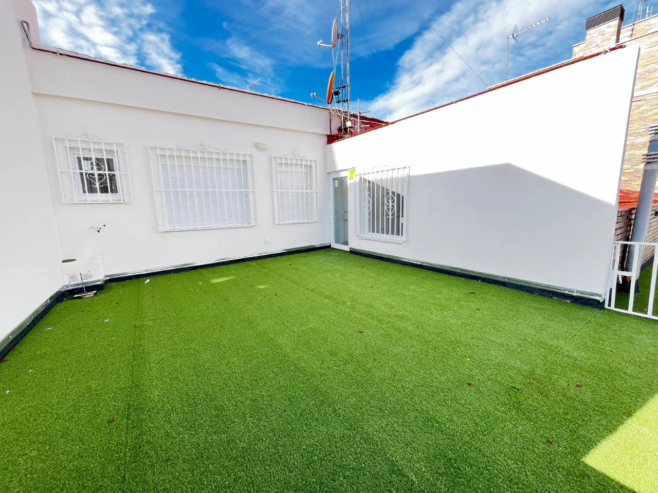 Reformed Carabanchel penthouse with terrace