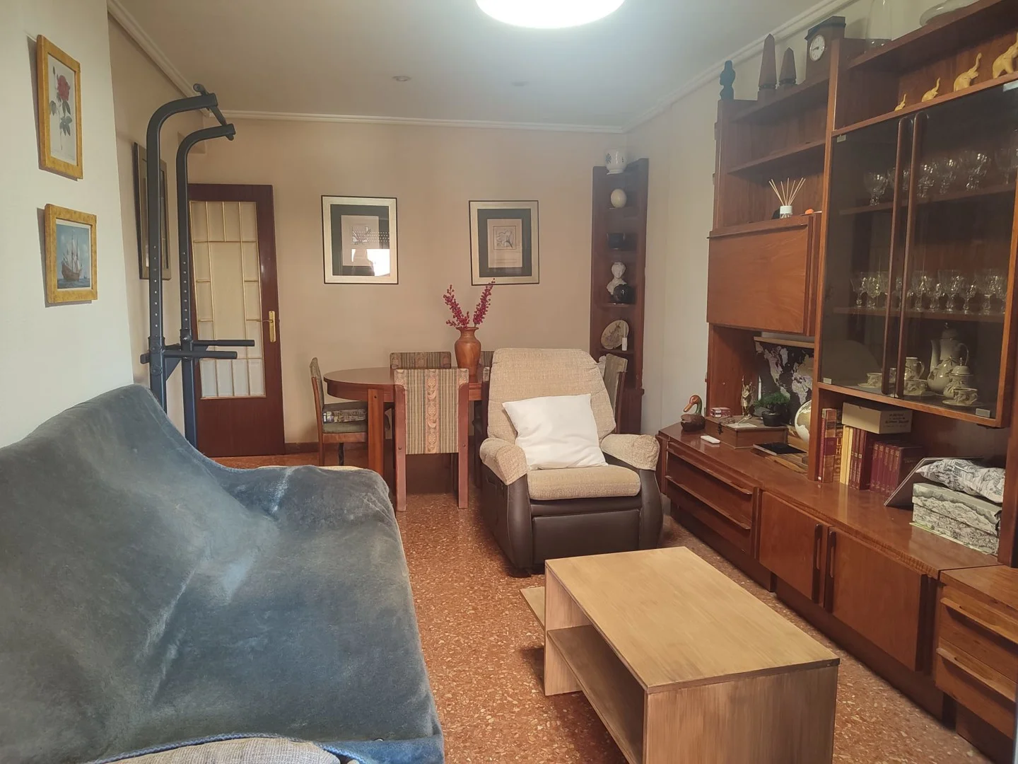 Benicalap flat with three bedrooms
