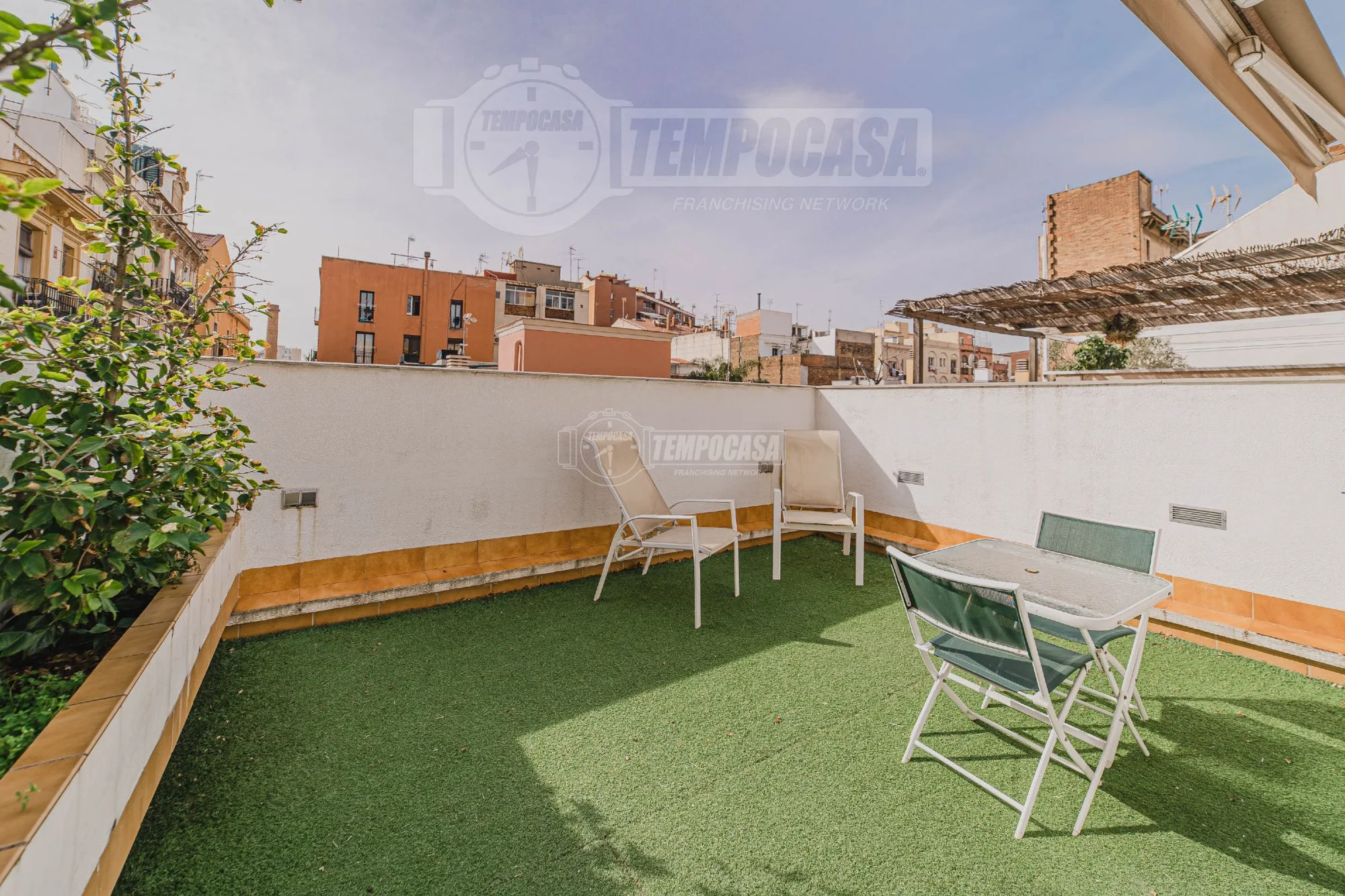 Edificio vendido en Barcelona, 2 dormitorios, 120 m²