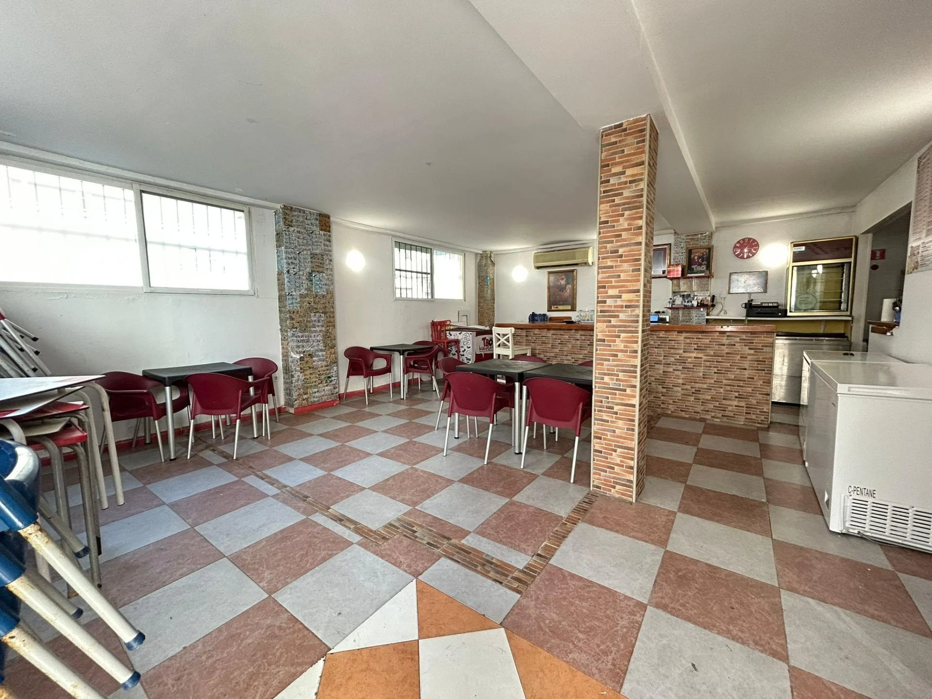 Local comercial reformado de 72 m²