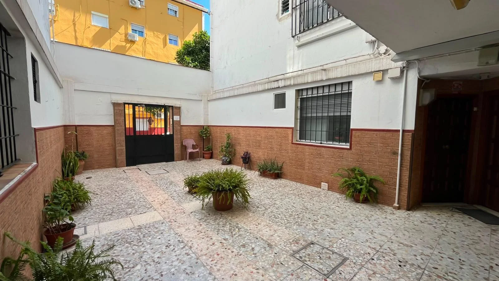 Piso en buen estado en Amate, 2 dormitorios
