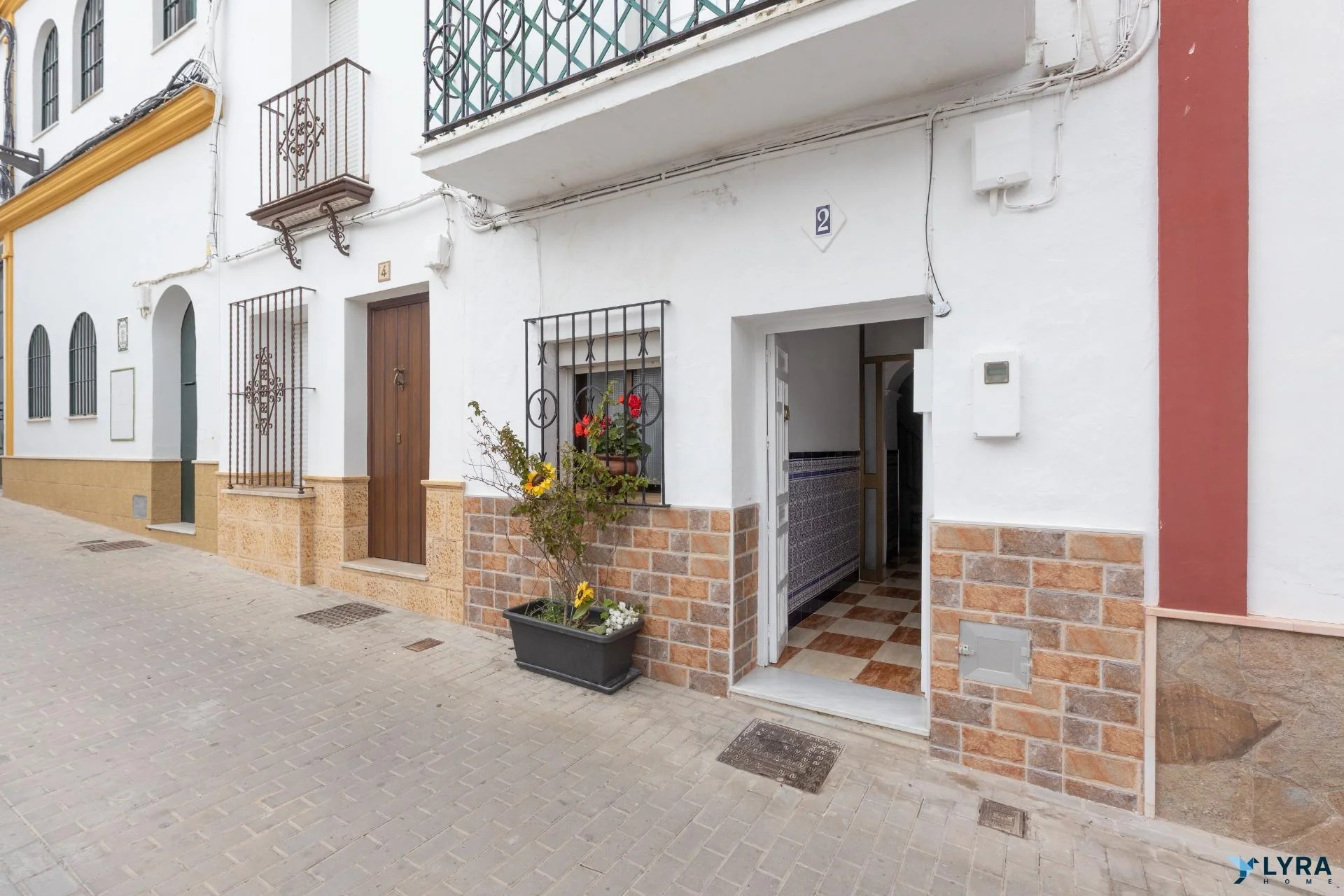Casa en buen estado con tres dormitorios