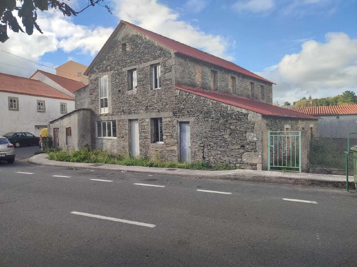 Stone house in Forcarei, 3 bedrooms