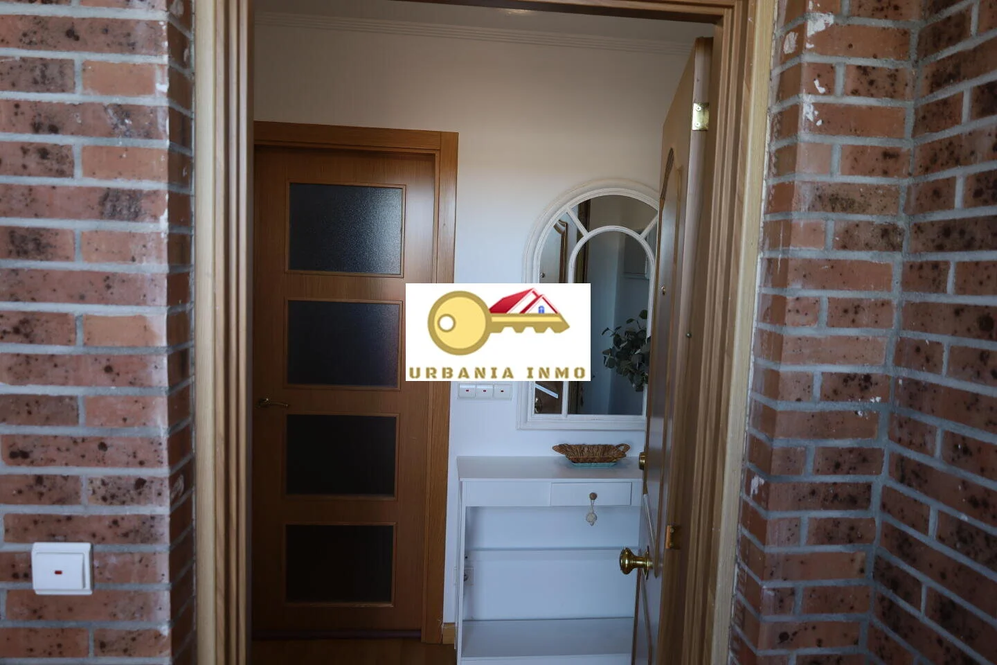 Amplio chalet con piscina comunitaria