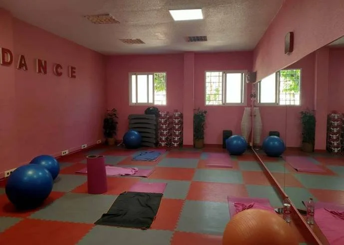 Local comercial esquinero de 204 m² en buen estado