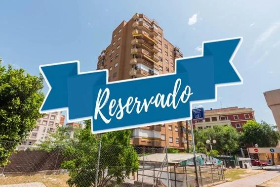 Amplio piso en Centro con cuatro dormitorios
