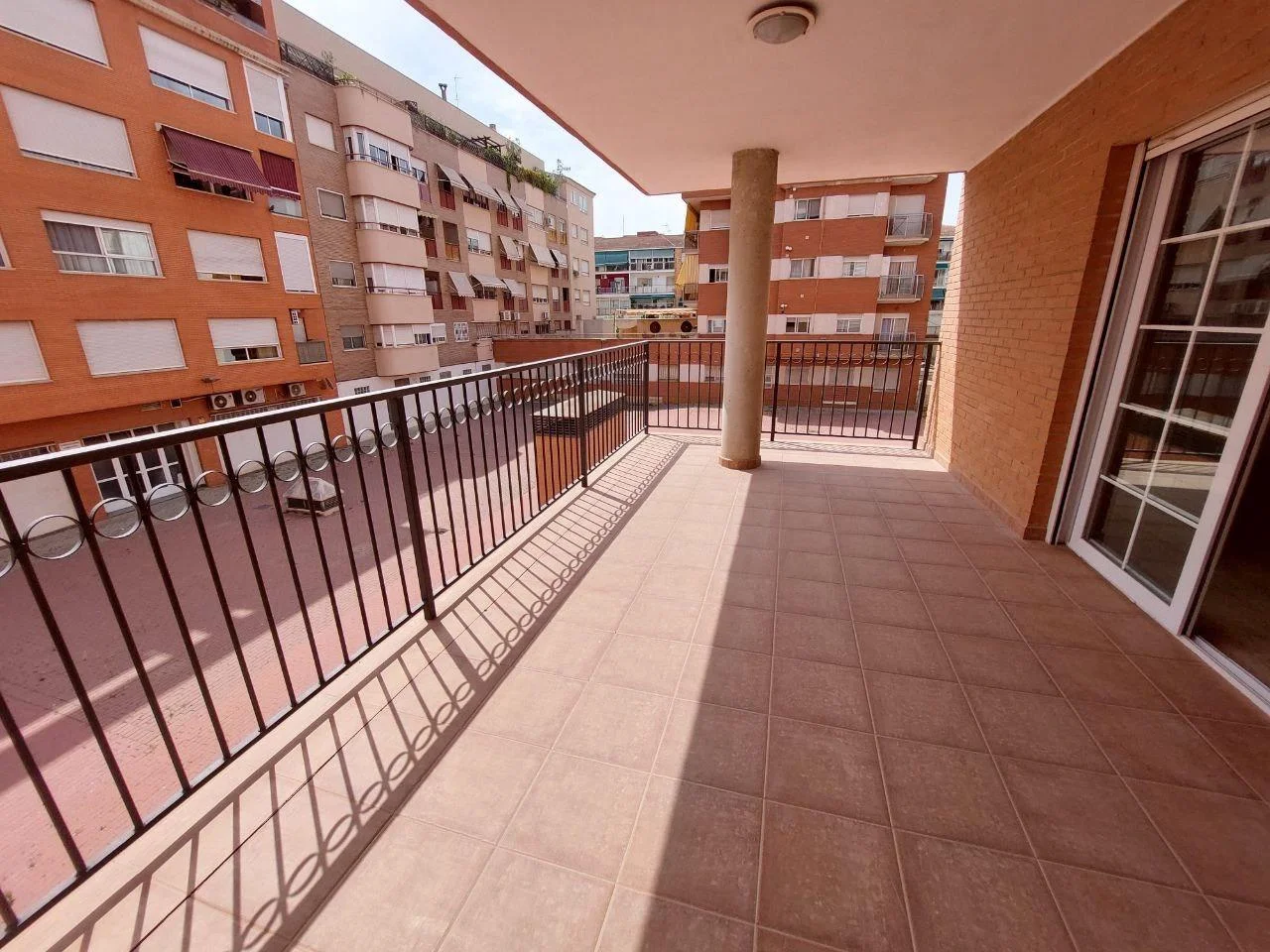 Exterior Murcia flat with 3 bedrooms