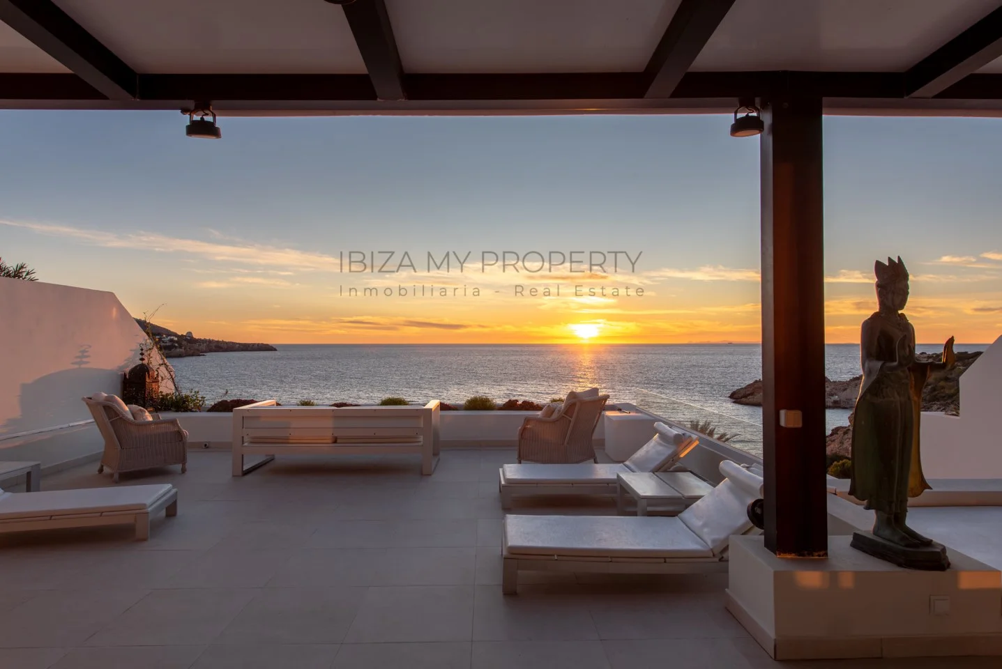 Renovated Ibiza penthouse, 3 bedrooms