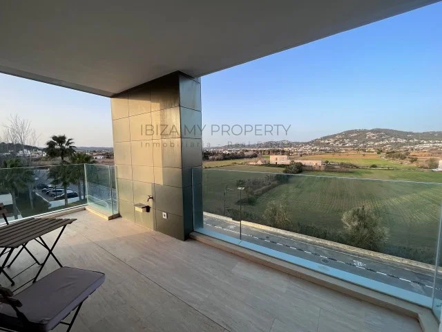 Renovated Talamanca apartment, sea views