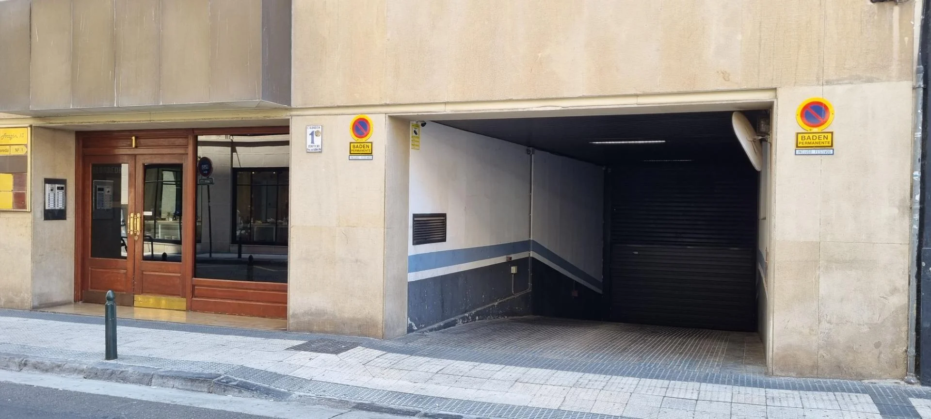 Central Zaragoza garage, 12 m²