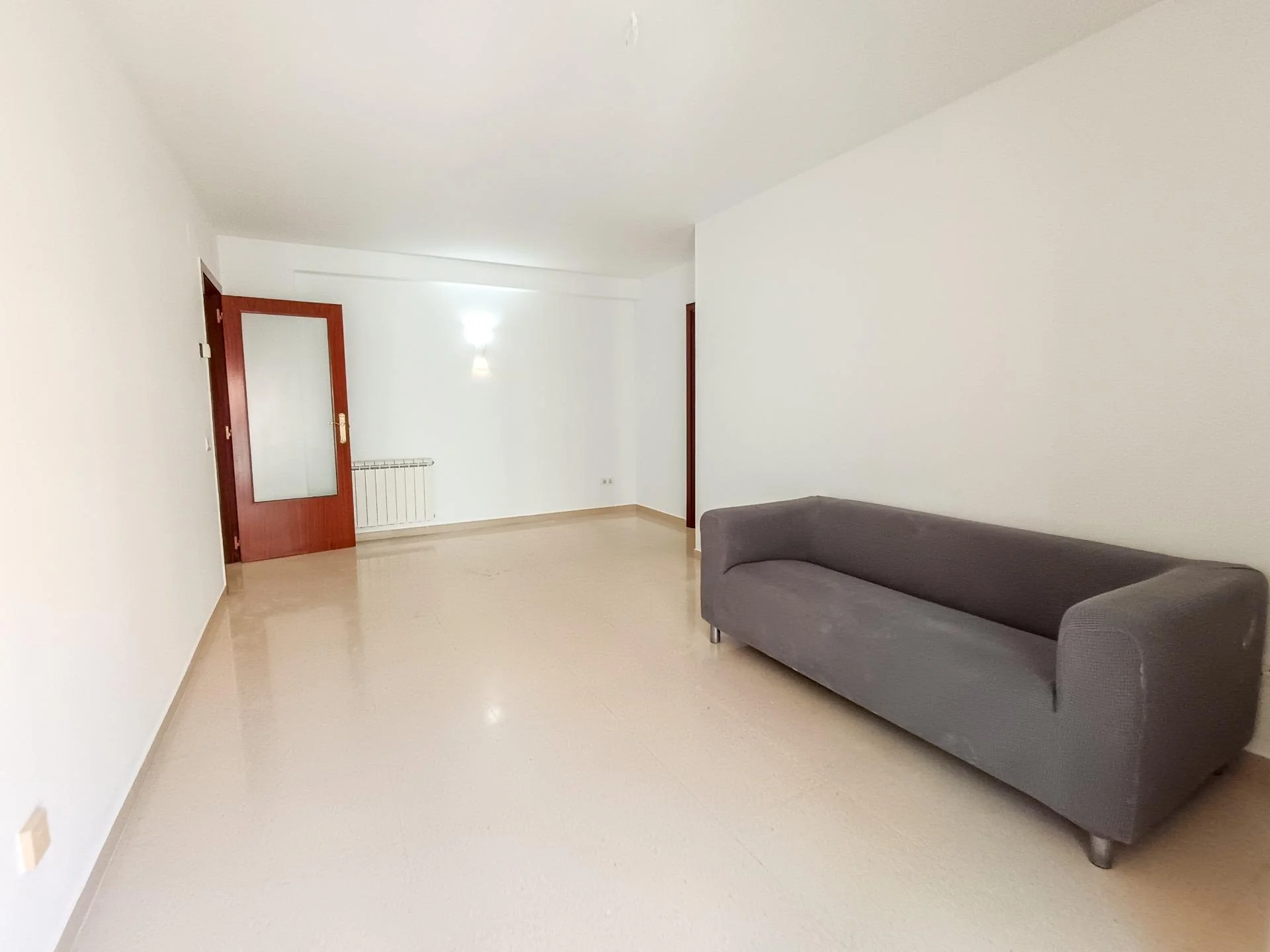 Three-bedroom flat in Mestral