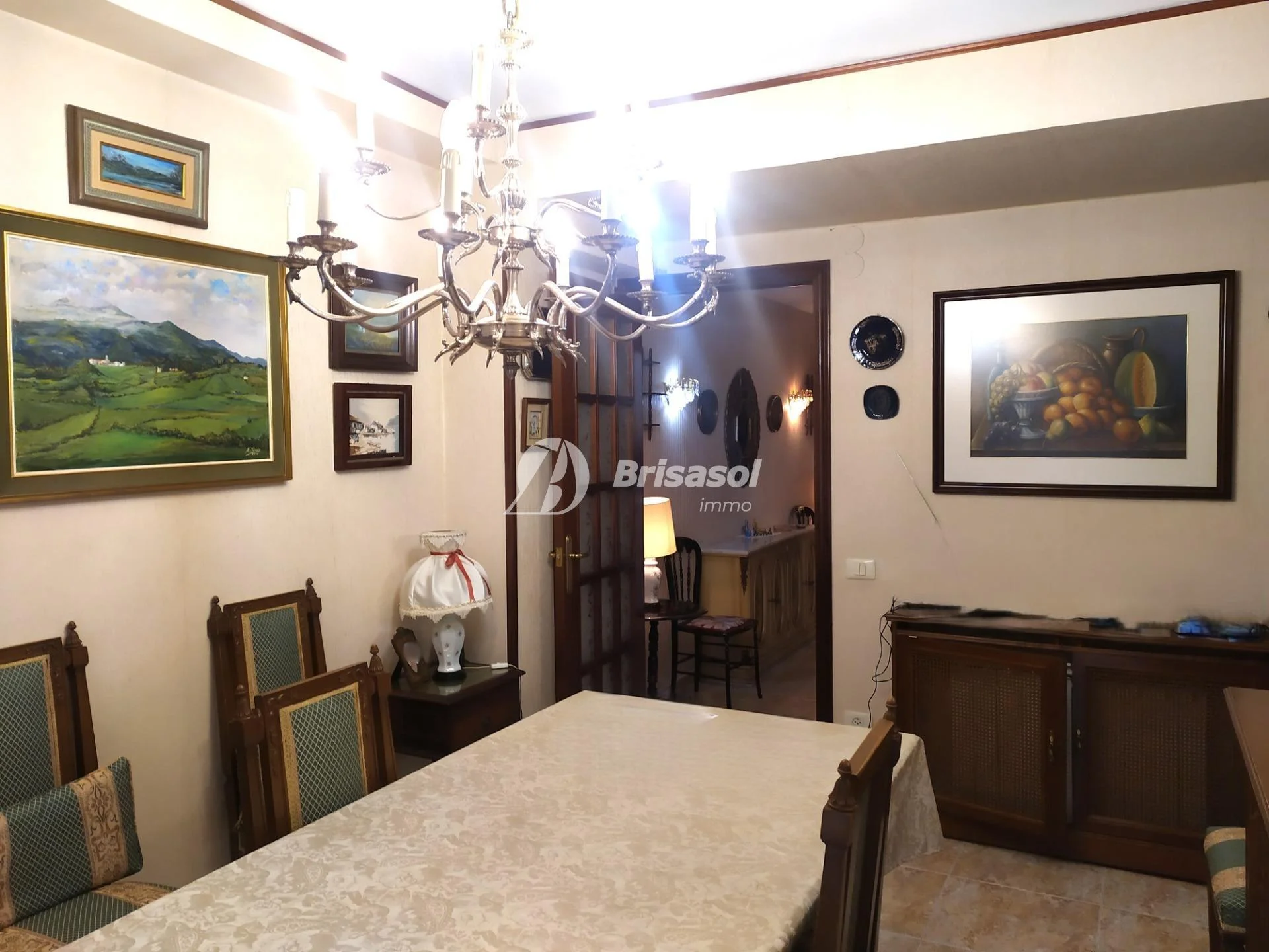 Spacious Tarragona flat, four bedrooms