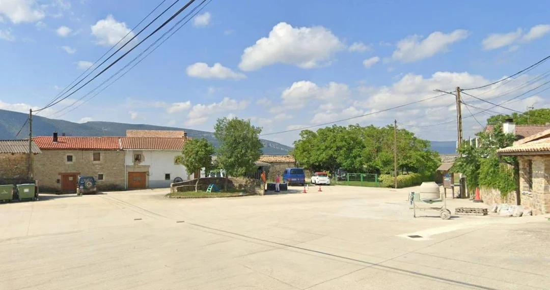 Parcela urbana de 130 m² en Arboníes