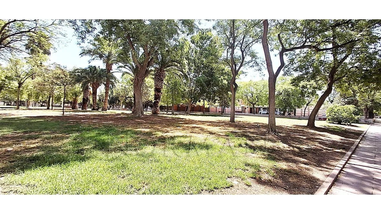 Rented commercial unit in La Flota