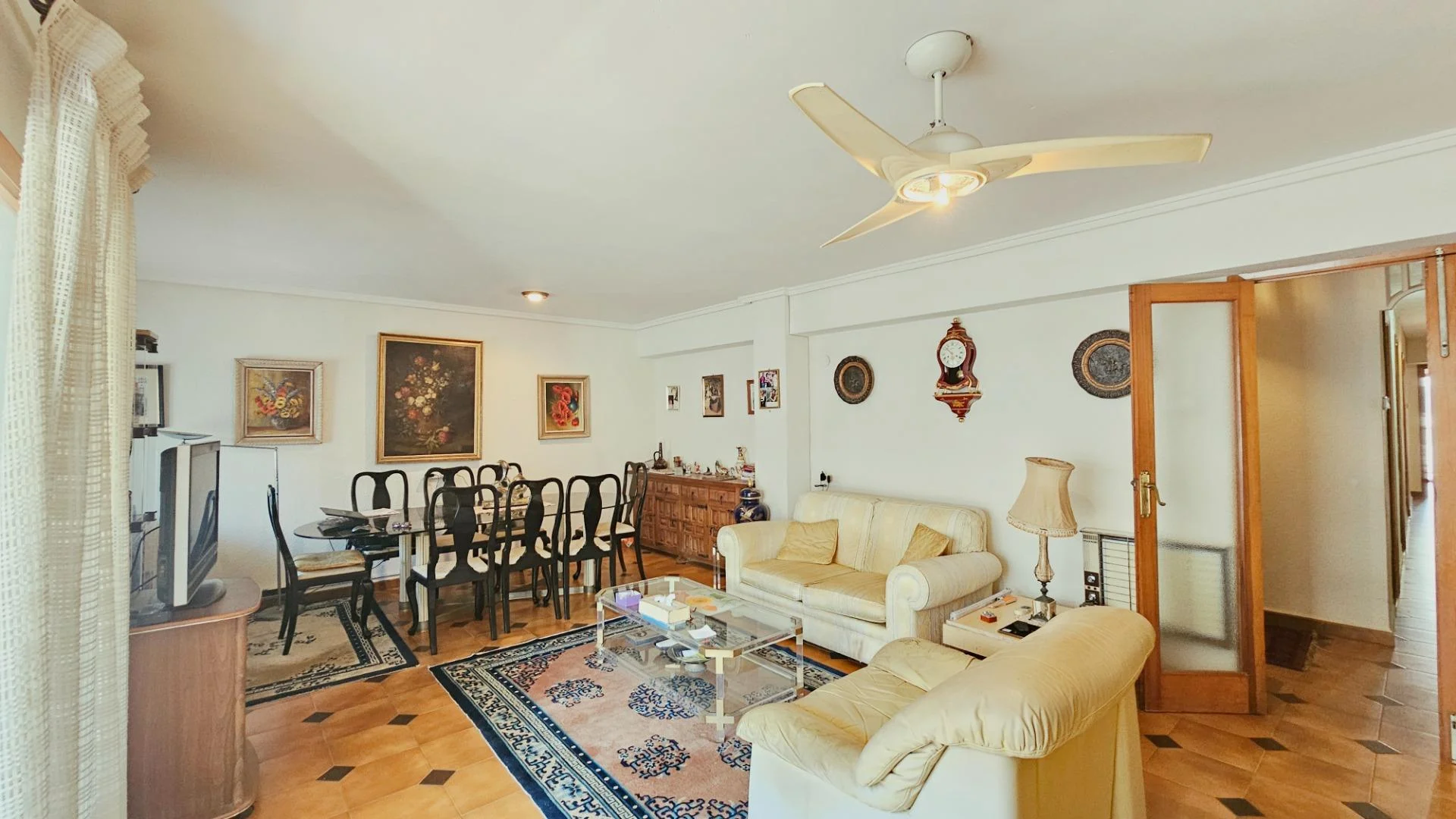 Reform opportunity near Cullera beach