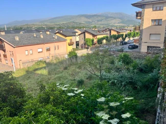 Buildable Puigcerdà plot, 389 m²