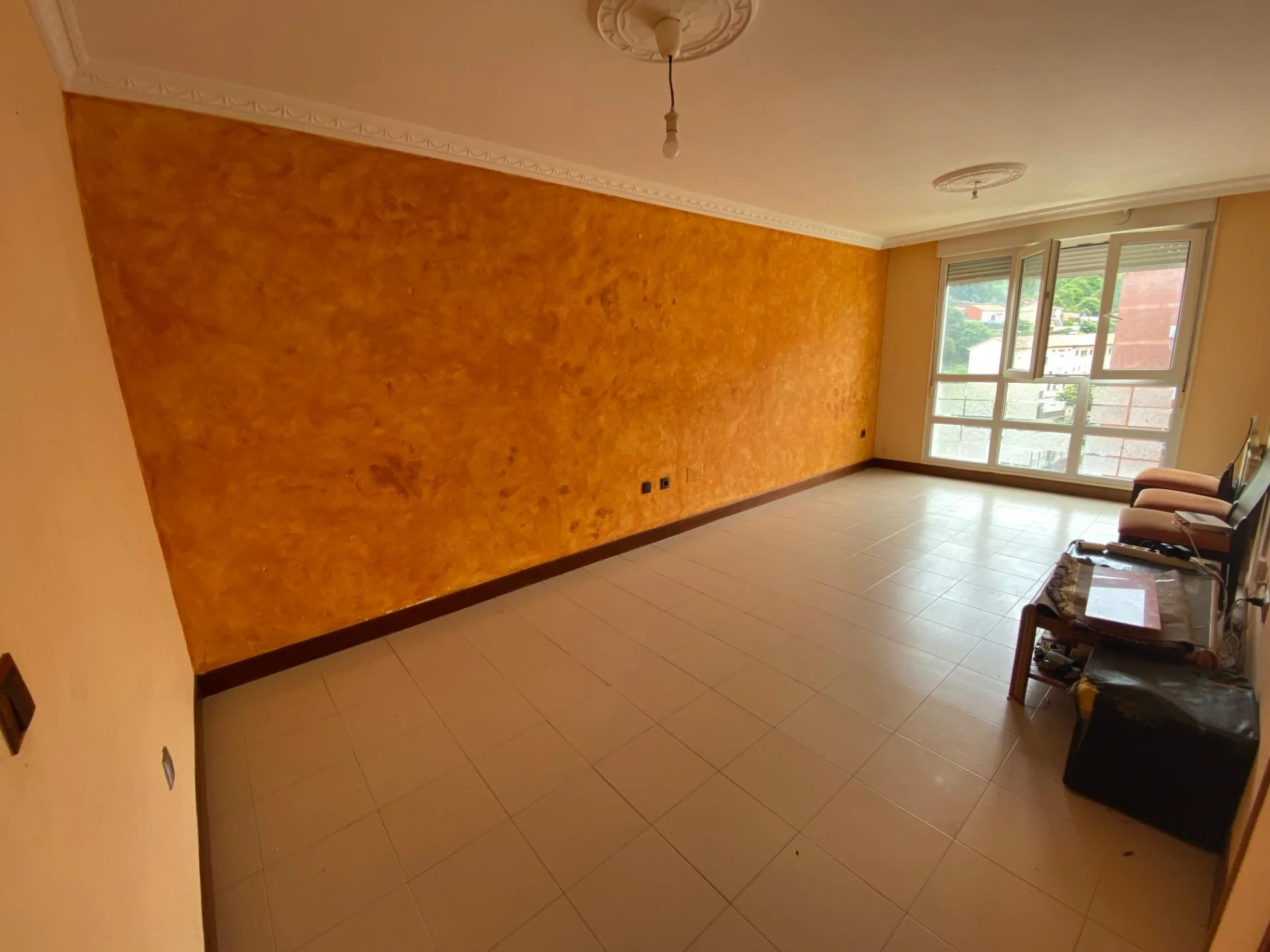 Piso de tres dormitorios en Santoña, 85 m²
