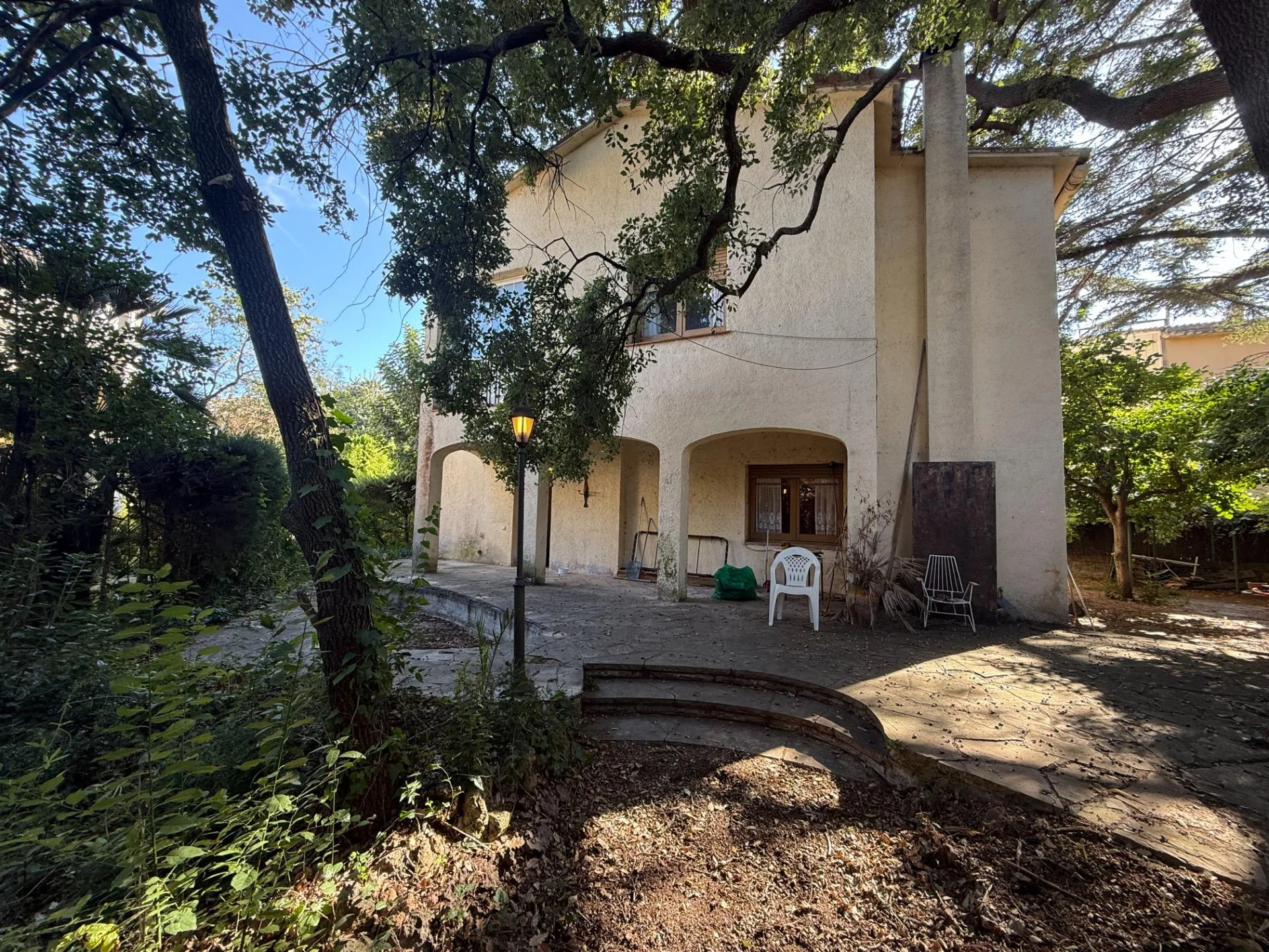 Chalet para reformar en centro de Begues